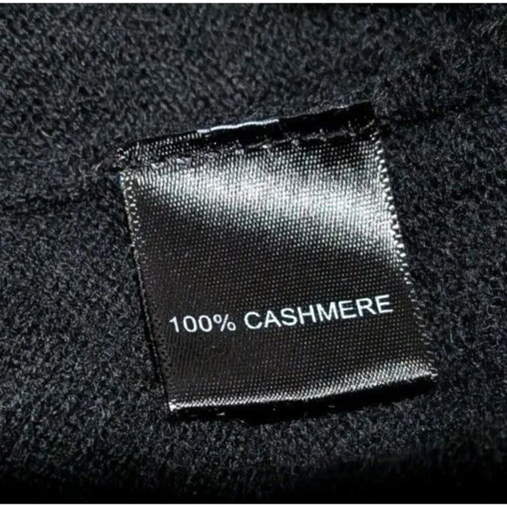 QI New York Cashmere Men's Black Solid V-Neck Pullover Sweater Sz Medium